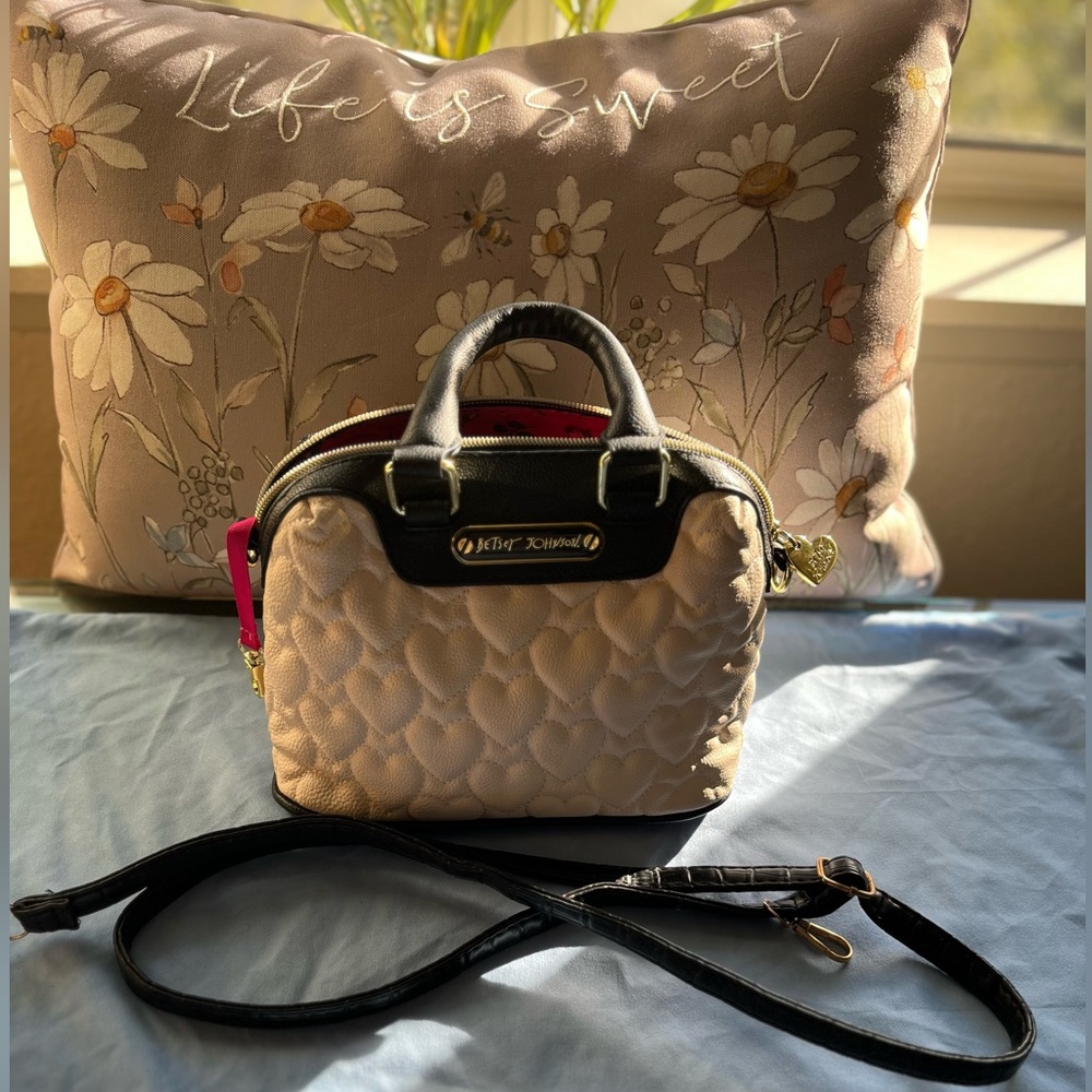 Betsey Johnson Cream Quilted Mini Bag - Picture 2 of 5